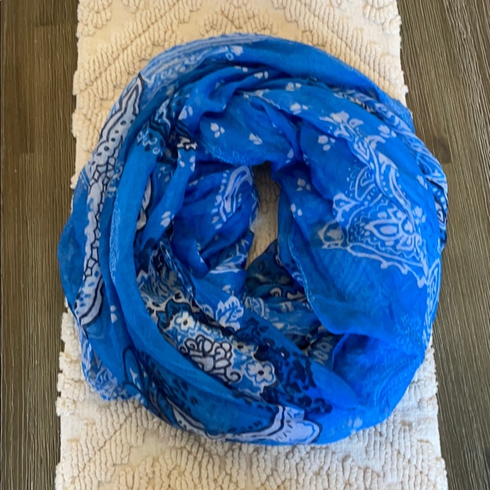 Blue Infinity Scarf